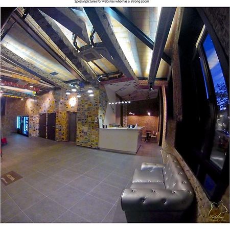 Nekotel Concept Art Hotel Saint-Gilles Екстер'єр фото