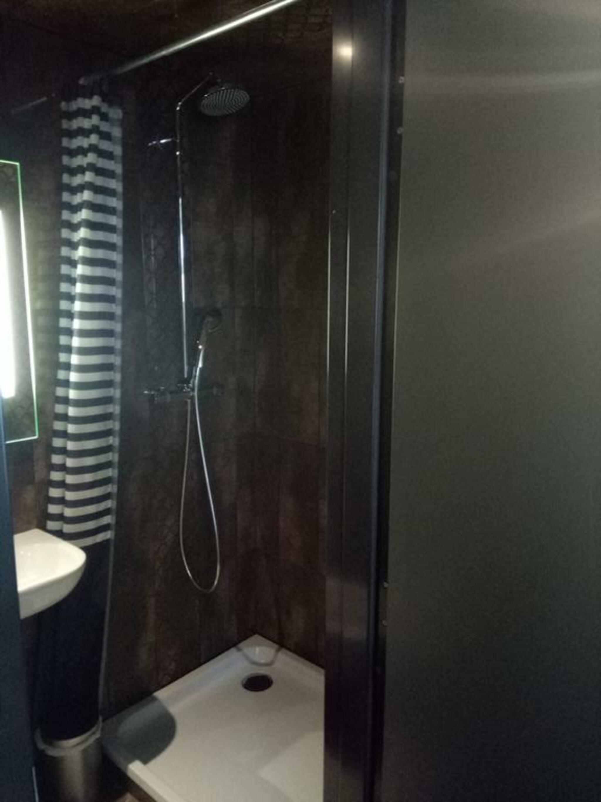 Nekotel Concept Art Hotel Saint-Gilles Екстер'єр фото