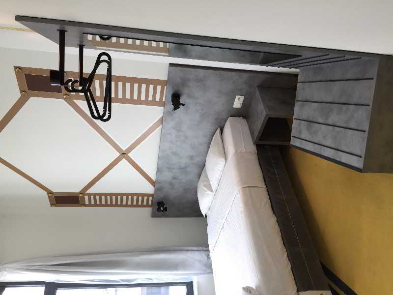 Nekotel Concept Art Hotel Saint-Gilles Екстер'єр фото