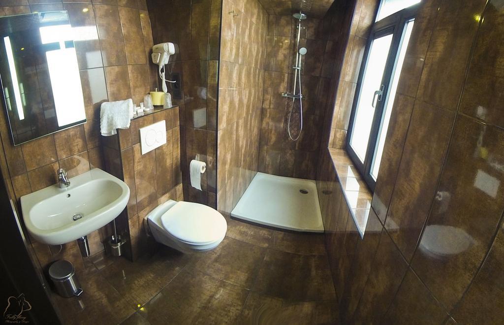 Nekotel Concept Art Hotel Saint-Gilles Екстер'єр фото